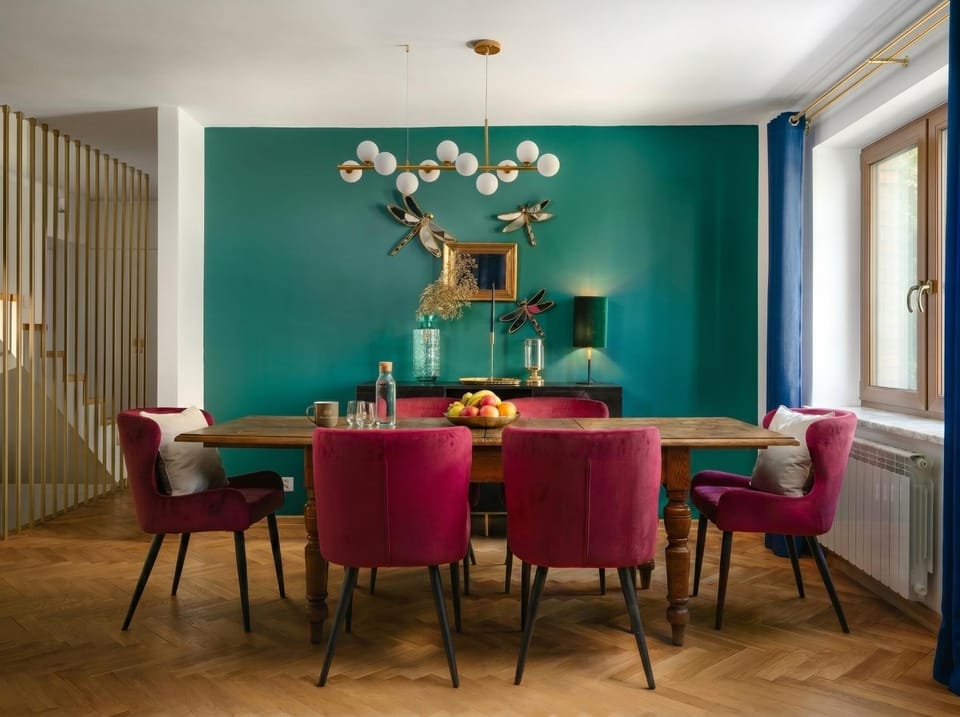 Living room, Seating area, Dining area