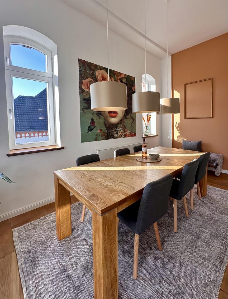 Living room, Dining area