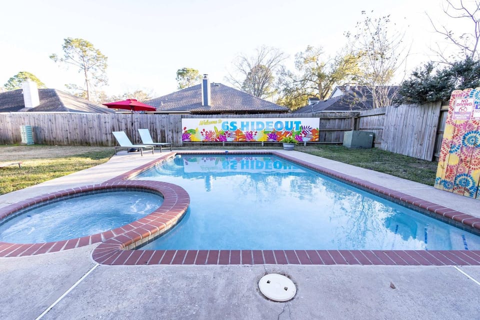 Pool view, Swimming pool, Swimming pool