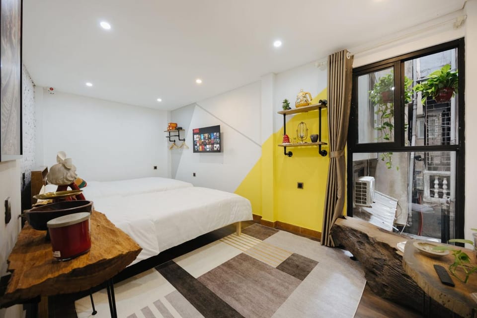 Bed, Bathroom, Photo of the whole room, Bedroom