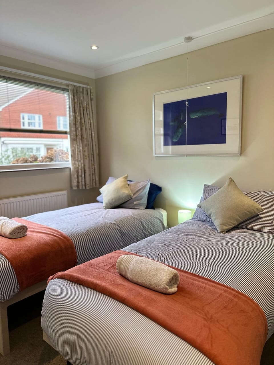 Beachfront 2-Bedroom Apartment With Sea Views By Guest Nest Management Holiday Lets In East Preston Apartment in Arun District