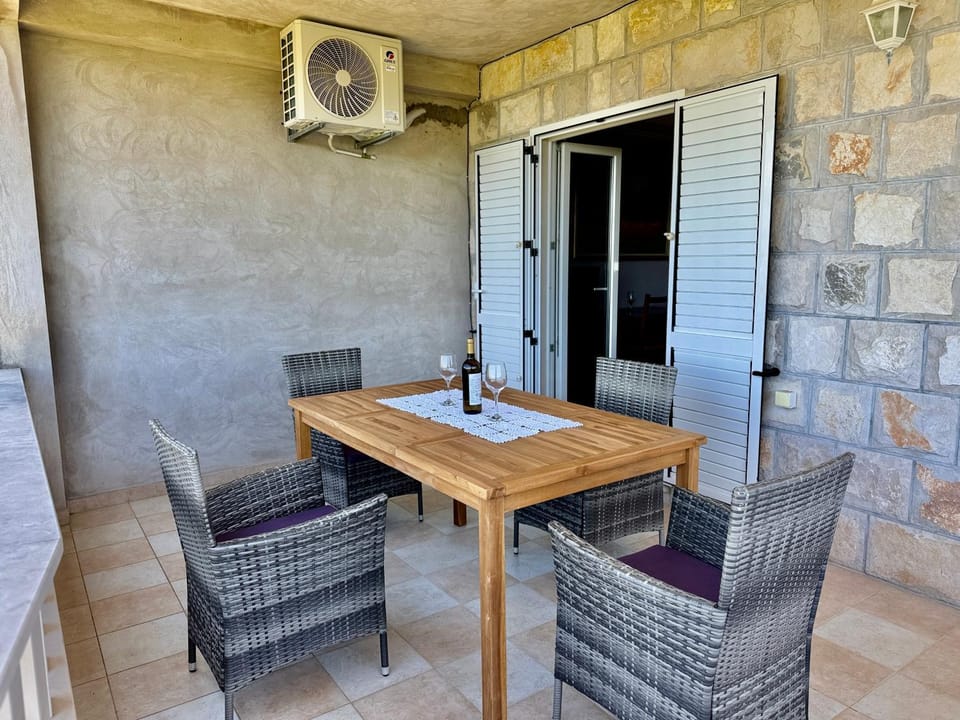 Patio, Seating area, Dining area