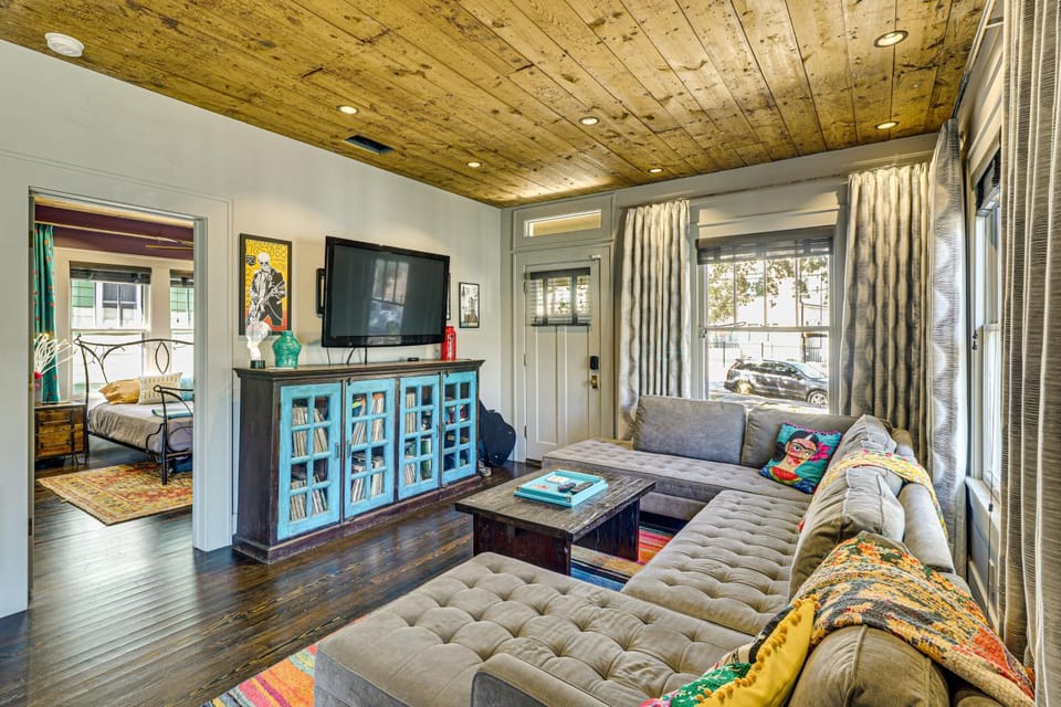 Walk to SoCo: Home w/ Decks & City Views in Austin House in Austin