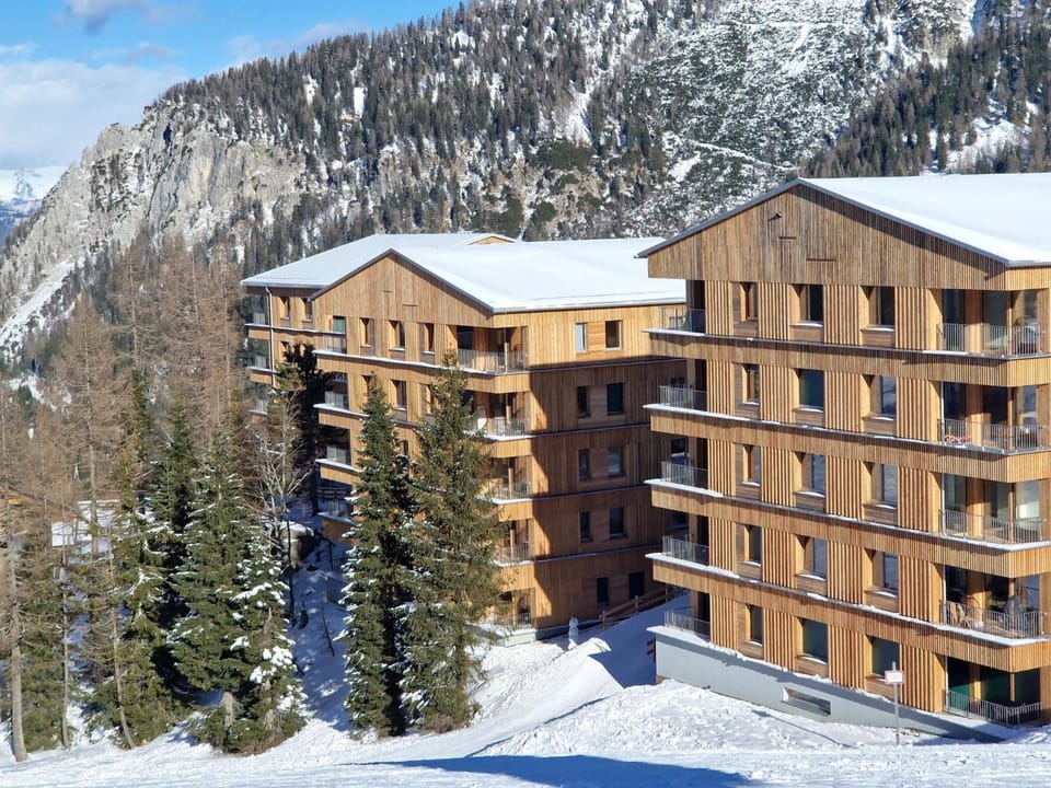 Property building, Winter