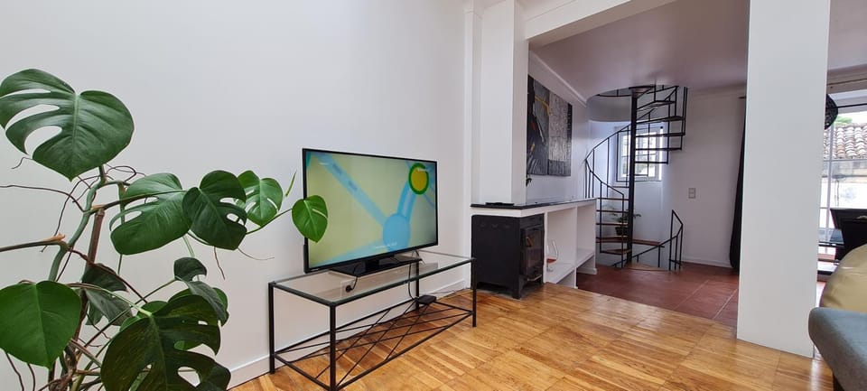 Living room, fireplace