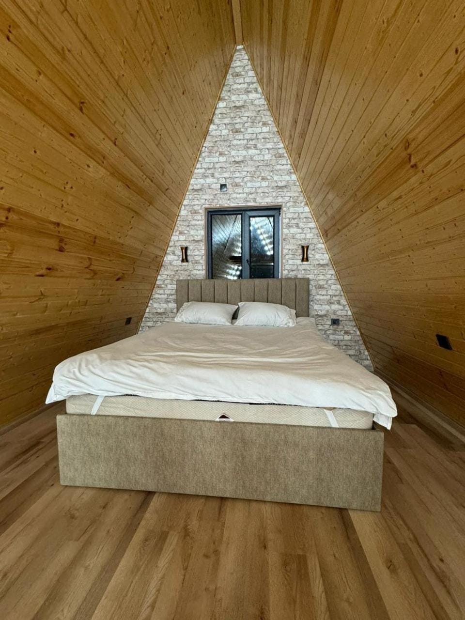 Aframe New Country House in Azerbaijan