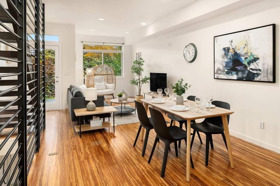 Stylish 3 BR Capitol Hill Home With 96 Walk Score House in Seattle