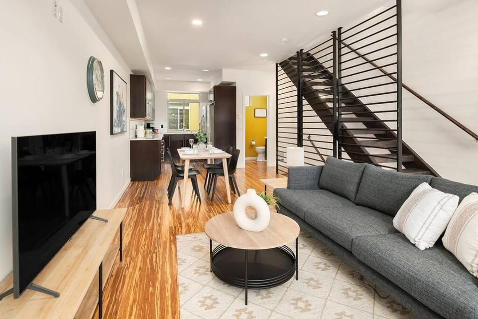 Stylish 3 BR Capitol Hill Home With 96 Walk Score House in Seattle