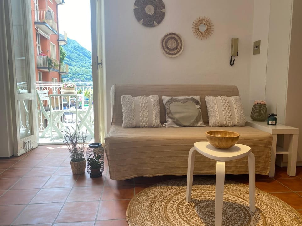 Balcony/Terrace, Living room