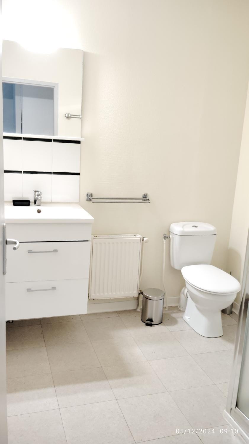 Toilet, Bathroom