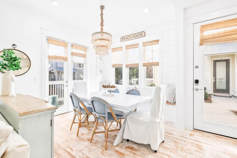 Coastal Oasis by Stay on 30A- Pool, bikes, Golf Cart House in South Walton County