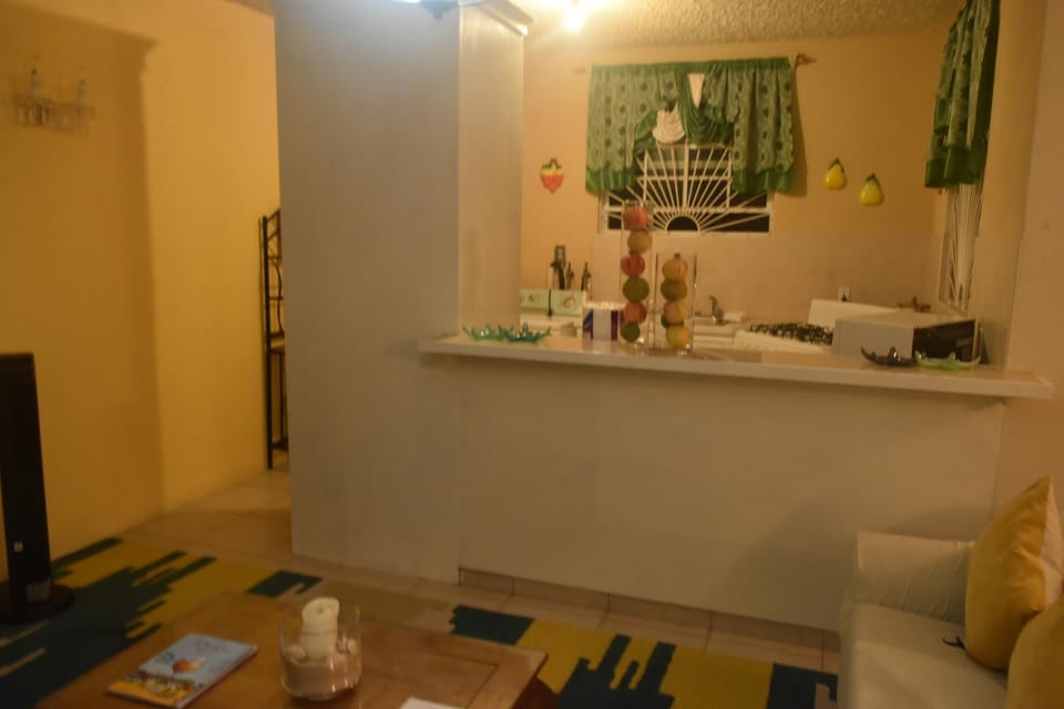 Bevakie Apartment in Saint James