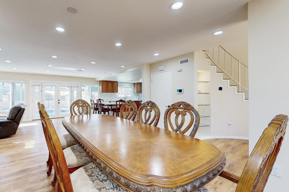 Grill, Chill and Swim Luxe Rancho Cucamonga Home House in Upland