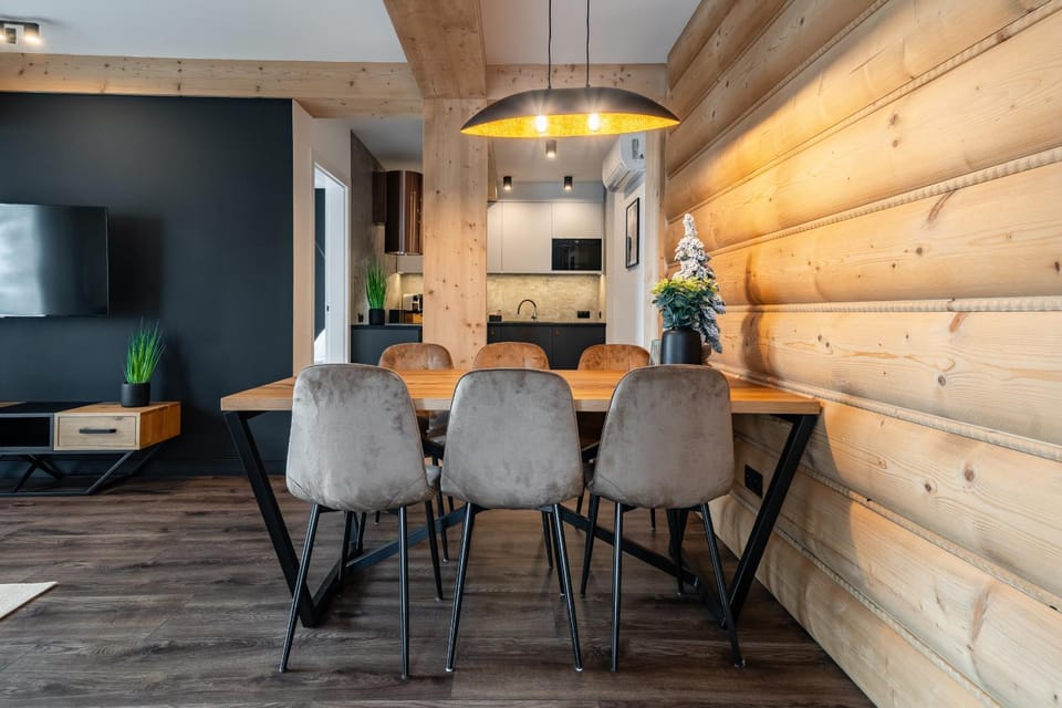 TV and multimedia, Kitchen or kitchenette, Living room, Dining area