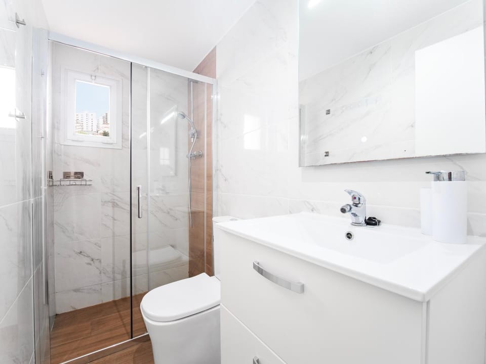 Shower, Bathroom