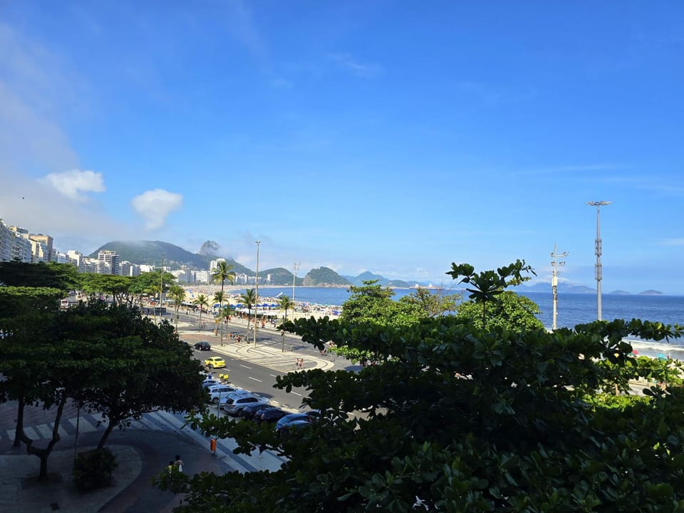 Luxo com vista total para o Mar de Copacabana 401 Apartment in Rio de Janeiro