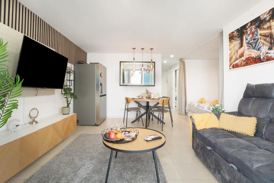 Property building, Living room