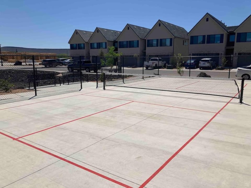 Luxury Red Rock Townhome - 42- St George Santa Clara House in Santa Clara