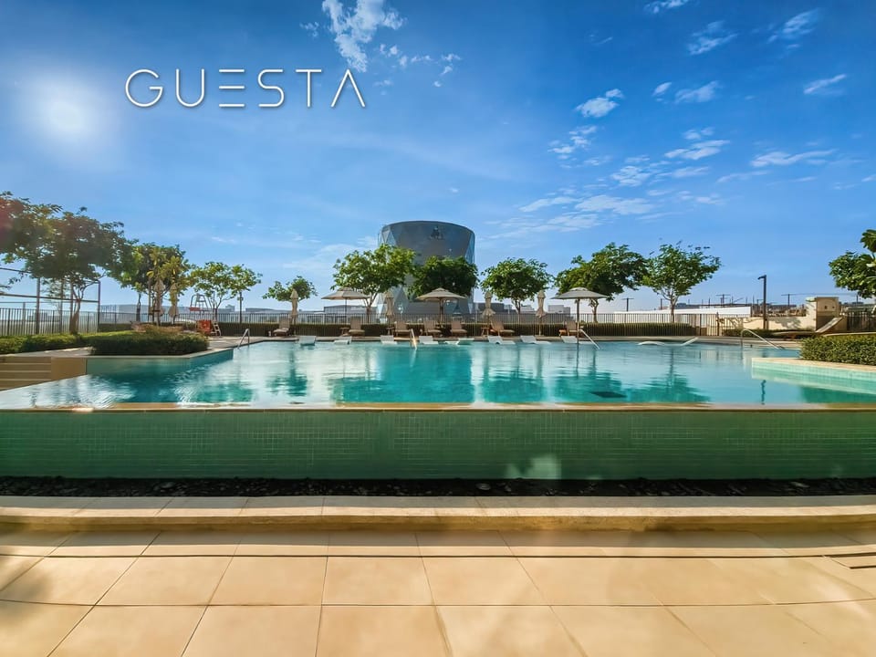 Day, Natural landscape, Swimming pool, sunbed