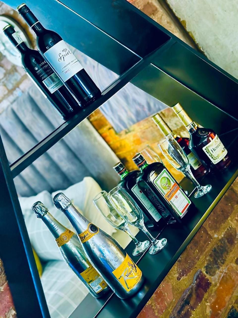 Champagne apartment on Main Apartment in Johannesburg