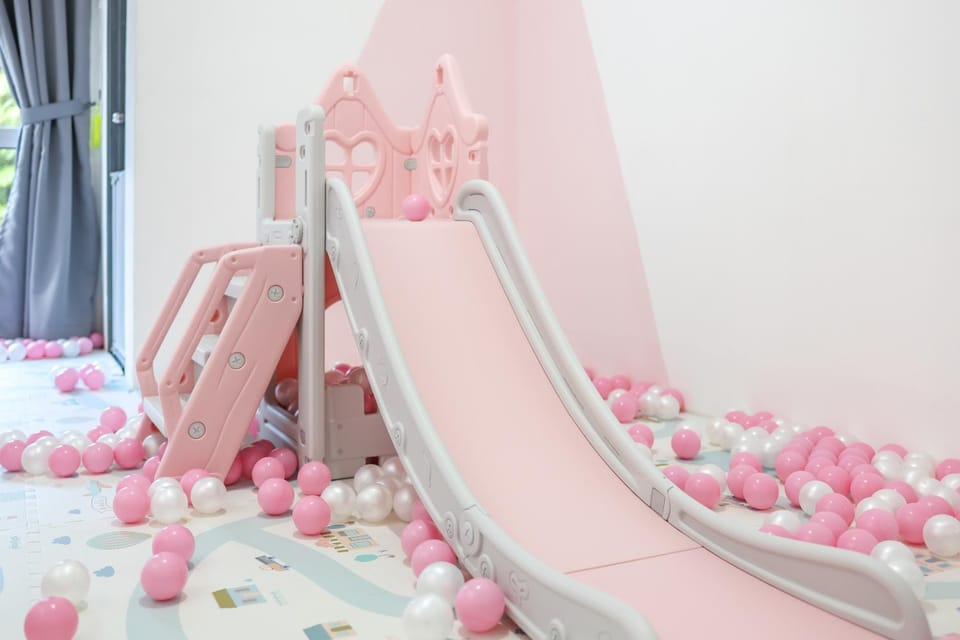 Children play ground, Photo of the whole room