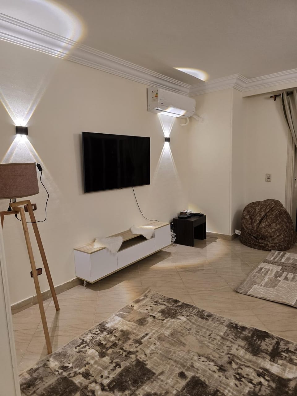 شقة بموقع متميز في الشيخ زايد Apartment in Egypt