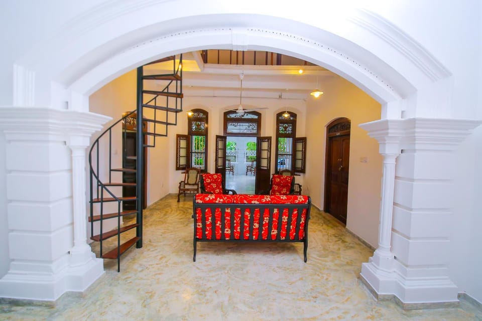 Communal lounge/ TV room