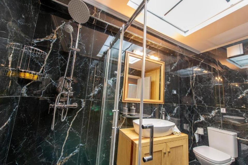 Αcropolis View Luxury Lukourgou by Zeus suites Apartment in Athens