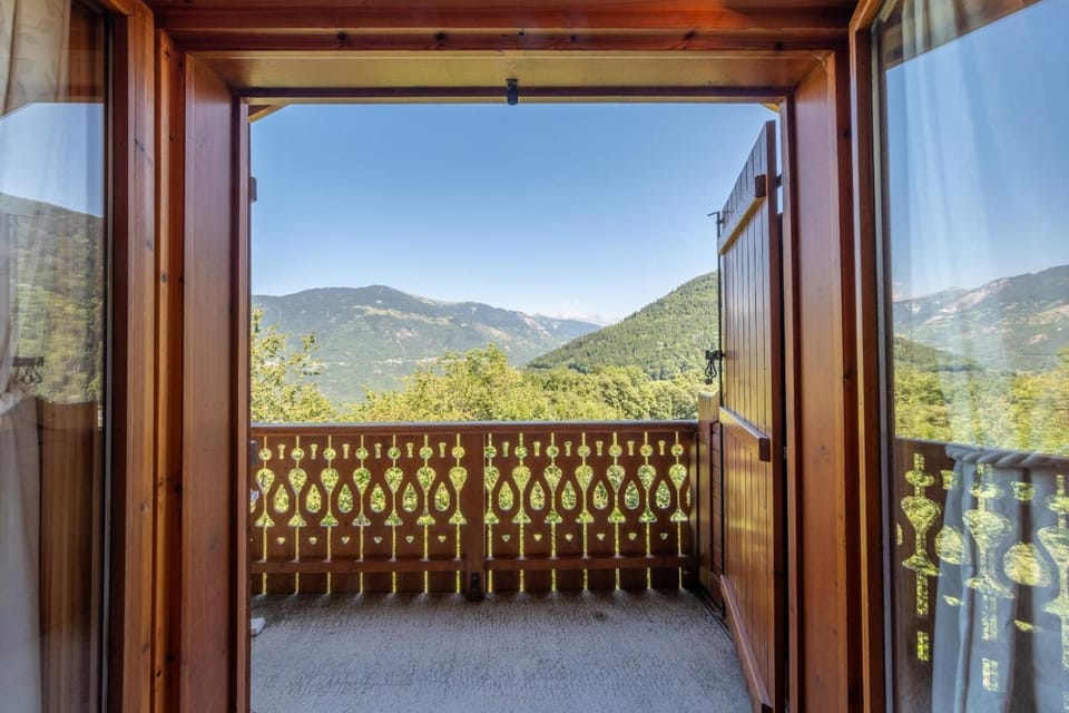 Natural landscape, Balcony/Terrace, Mountain view