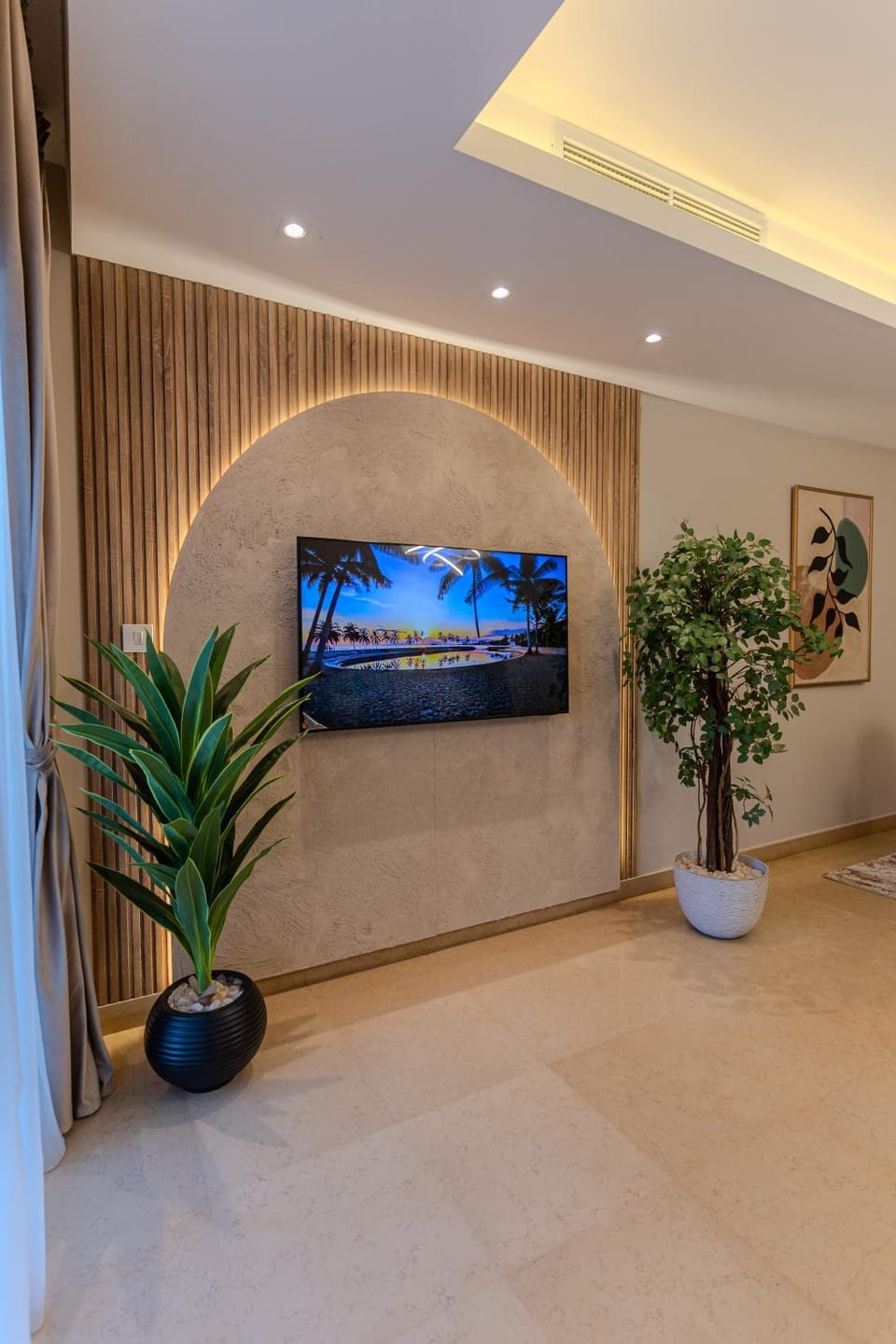 RICH HOME 2BR with Garden Apartment in New Cairo City
