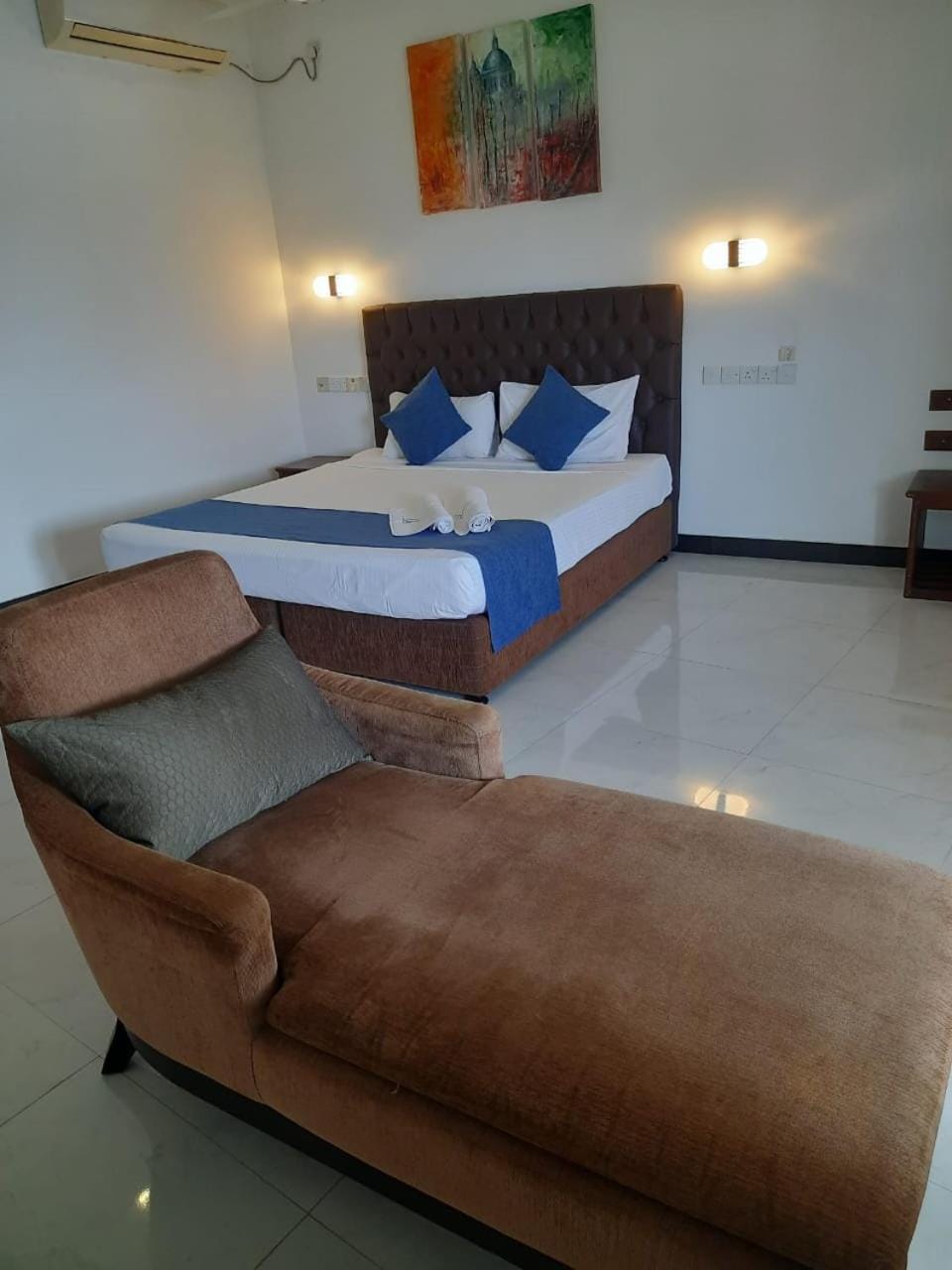 Bed, Bedroom, air conditioner
