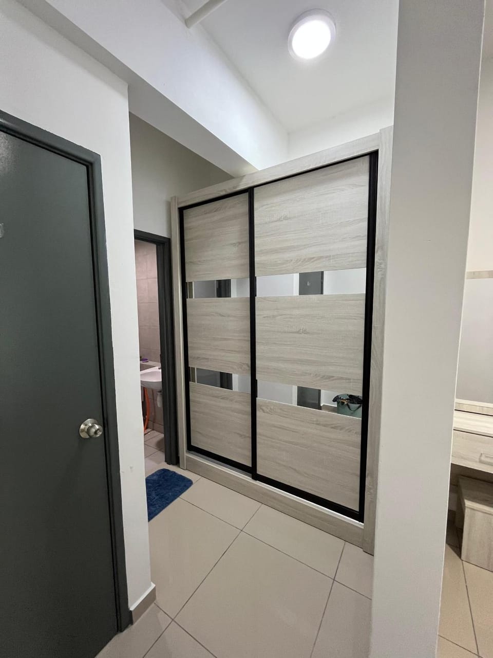 wardrobe