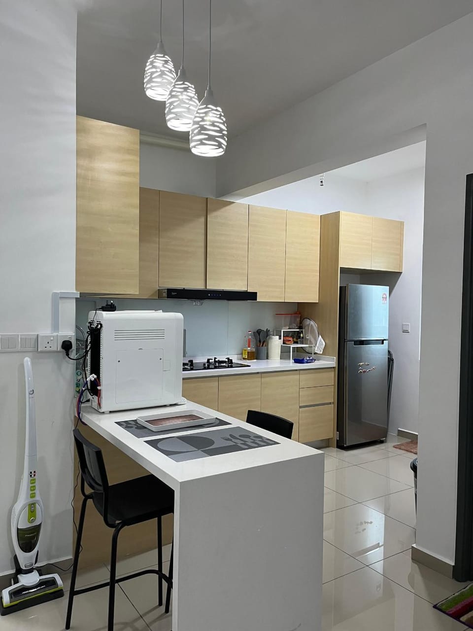 Kitchen or kitchenette, minibar, oven