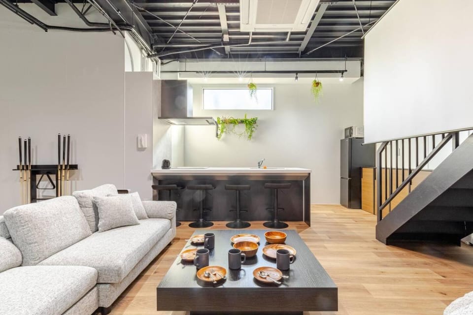 Living room, Food and drinks, Dining area, Food