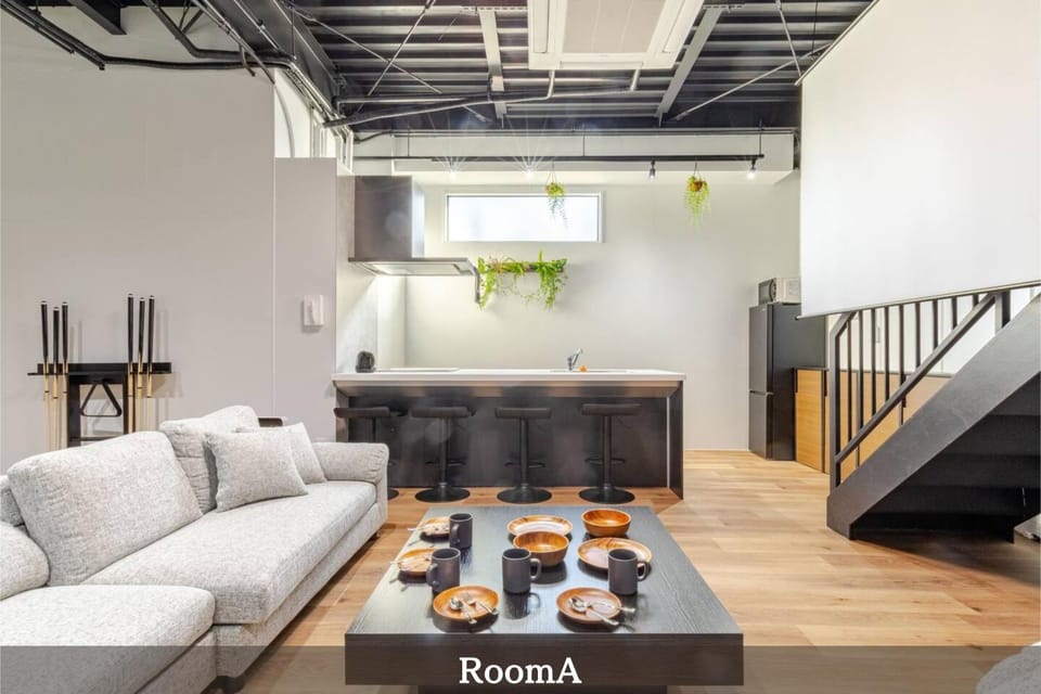 Living room, Food and drinks, Dining area, Food