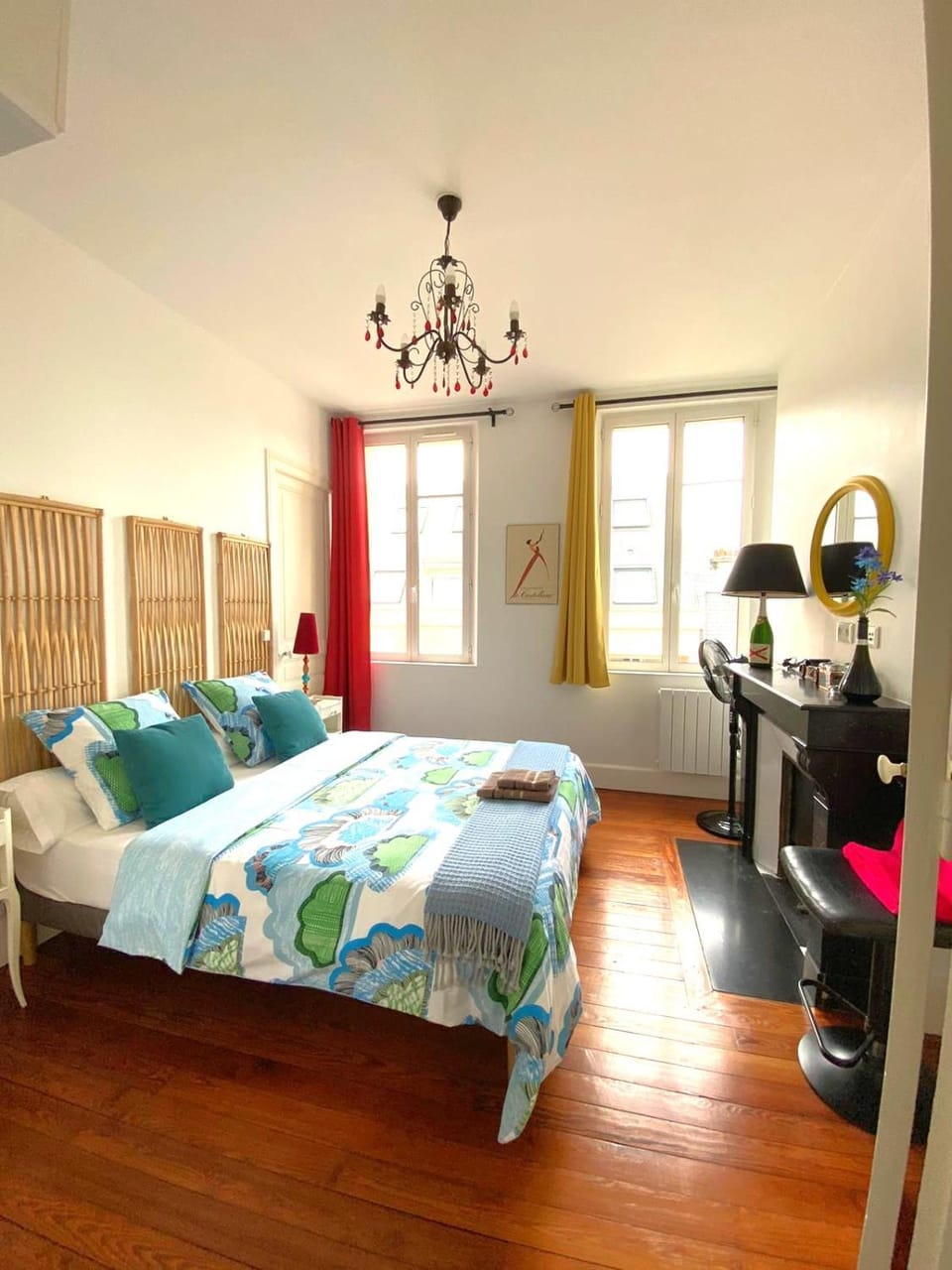 Photo of the whole room