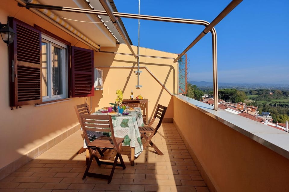 View (from property/room), Balcony/Terrace