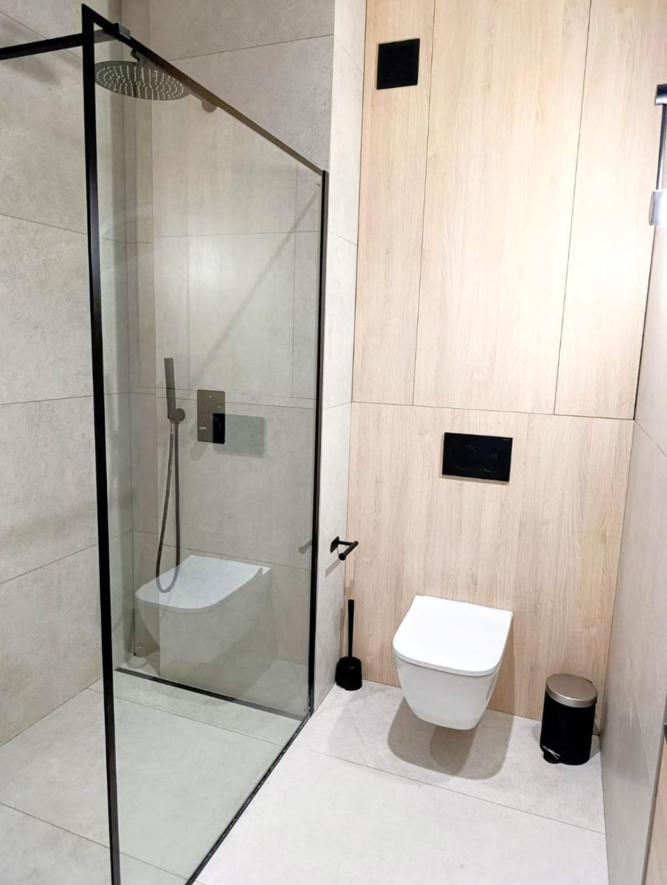 Spacious & Modern 3BR-2BA Apt Apartment in Warsaw