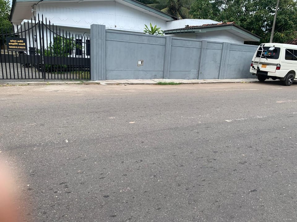 Property building, Day, Street view, Parking