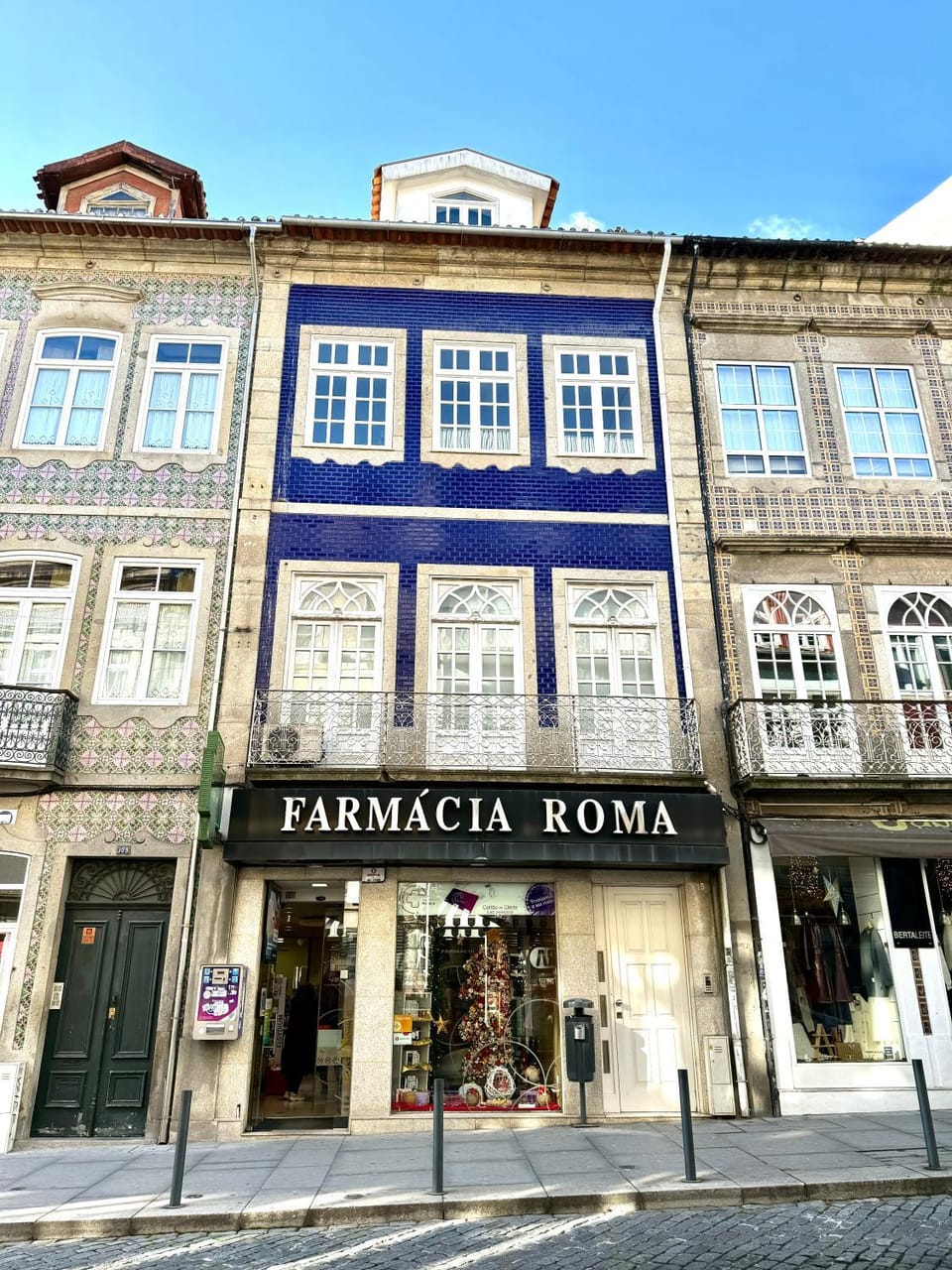 Property building, City view