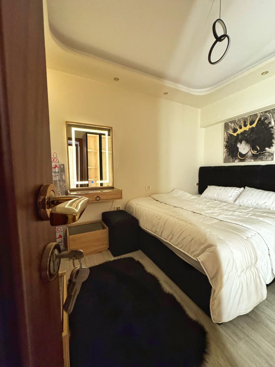 Bed, Photo of the whole room, Bedroom