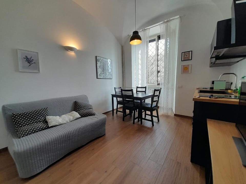TV and multimedia, Kitchen or kitchenette, Living room, Dining area