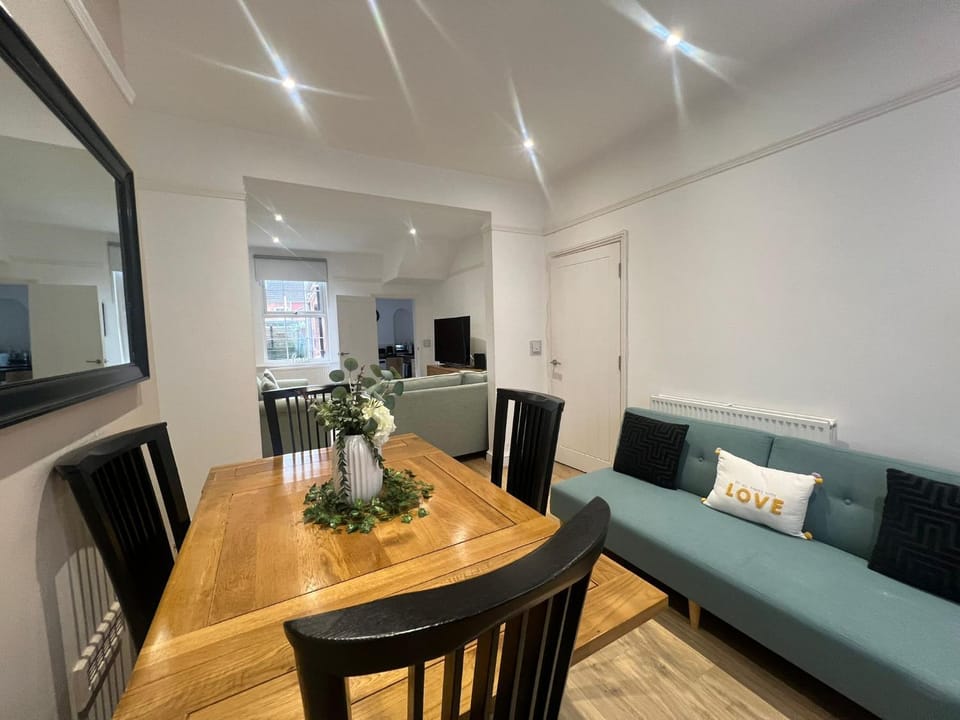 Charming 2-Bedroom home in Leamington Spa House in Royal Leamington Spa
