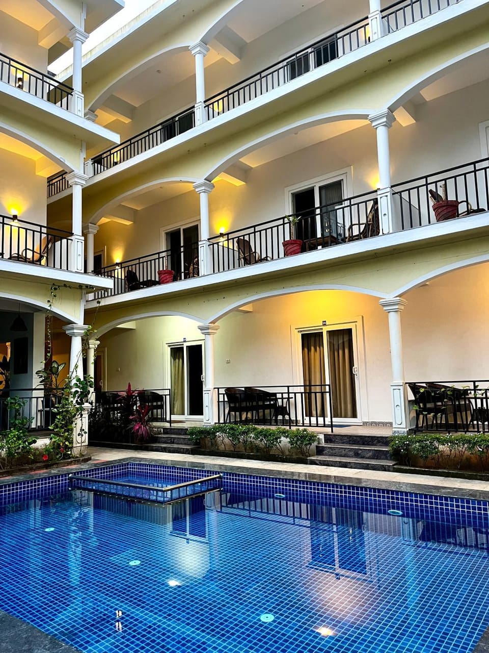 Property building, Patio, View (from property/room), Balcony/Terrace, Garden view, Pool view, Swimming pool