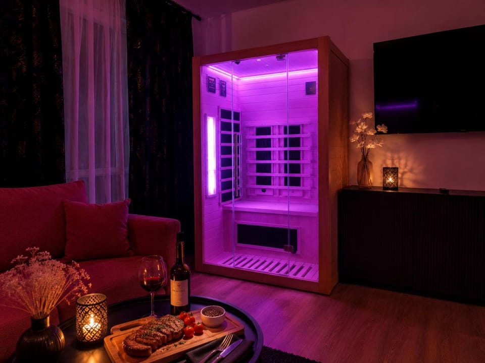 Sauna, Living room
