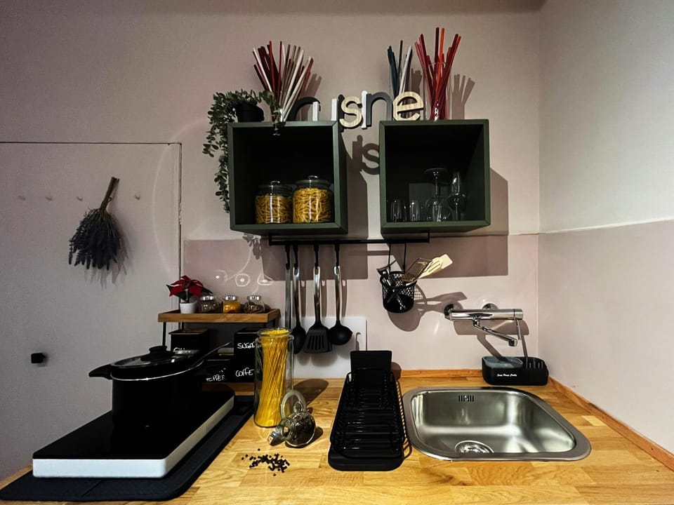 Kitchen or kitchenette, stove