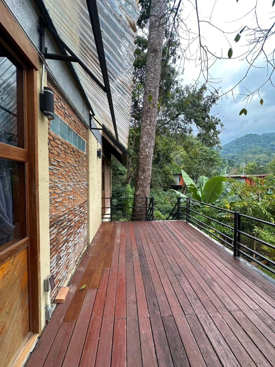 Property building, View (from property/room), Balcony/Terrace, Mountain view