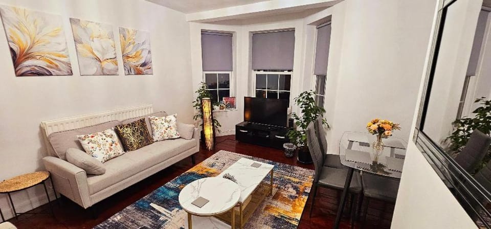 COSY 3BD LONDON ACCOM SLEEPs 6 Apartment in London Borough of Southwark