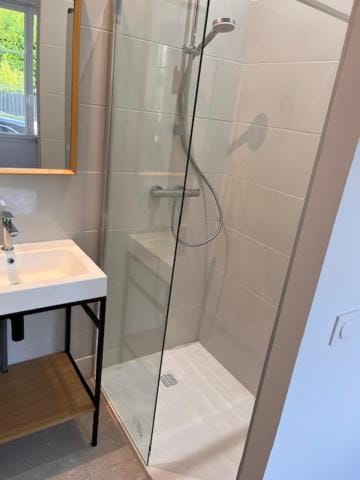Villa Charlotte, 3 Chambres, Wifi, Terarsse, La Rochelle centre House in La Rochelle