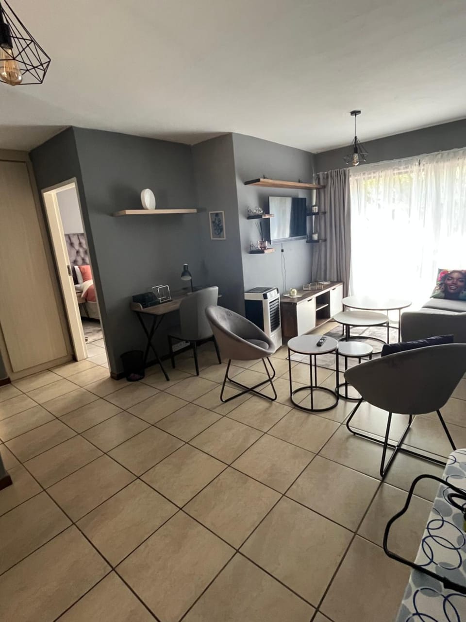 Living room, Seating area